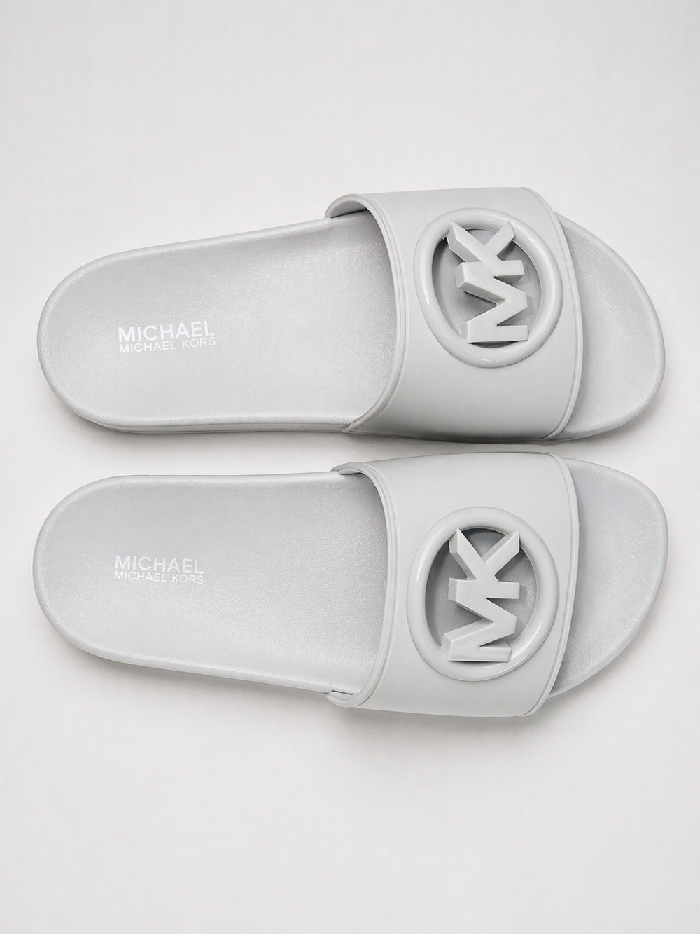🆕️Michael Kors  Sandals Women Size 7 Pearl Grey MK Logo Penny Cut Out Slides